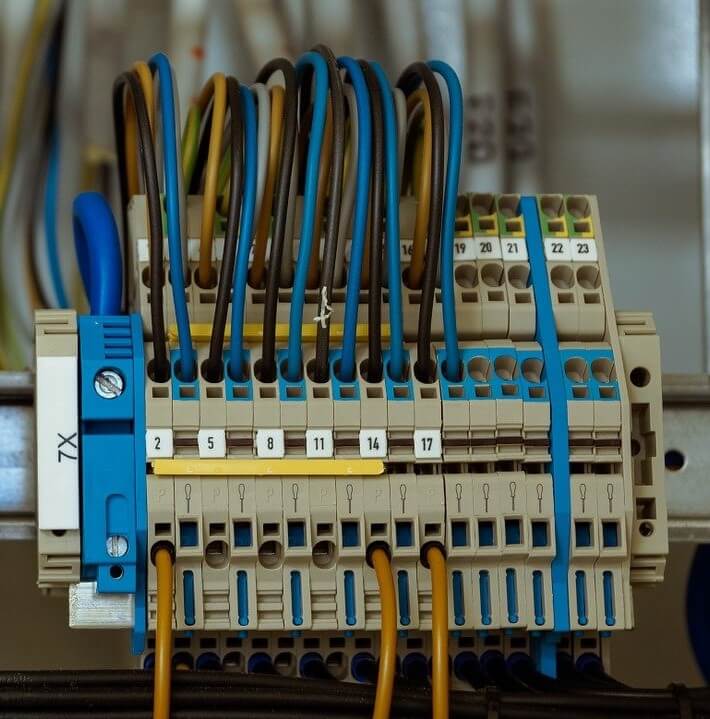 Qué materiales se utilizan para hacer un cable eléctrico - Chatarrería Hermanos Lopez qué materiales se utilizan para hacer un cable eléctrico