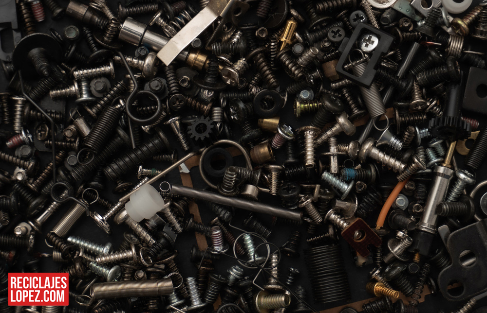 ¿Qué y cuáles son los perfiles de hierro? - Chatarrería Hermanos Lopez perfiles de hierro